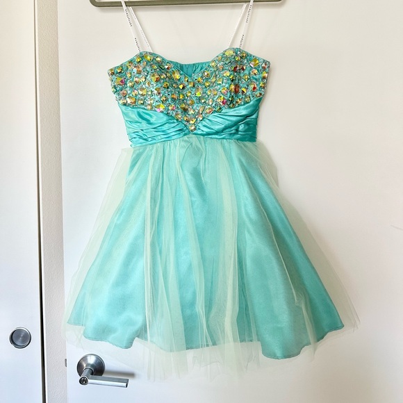 Masquerade Aqua Blue Tulle Strapless Jeweled Prom Dress Size 5/6 - Picture 1 of 3